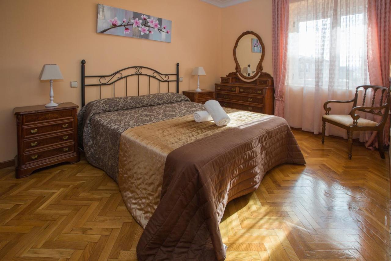 Apartamentos Turisticos Avila Villa Carmen II Екстер'єр фото